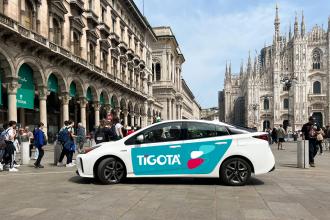 tigota pubblicita taxi milano duomo.2024