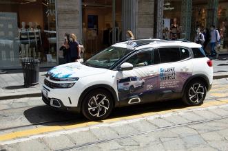 stellantis citroen pubblicita milano shopping 2023