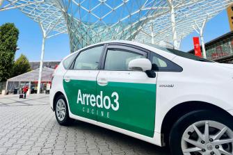 arredo3 pubblicita taxi Fiera del Mobile 2024